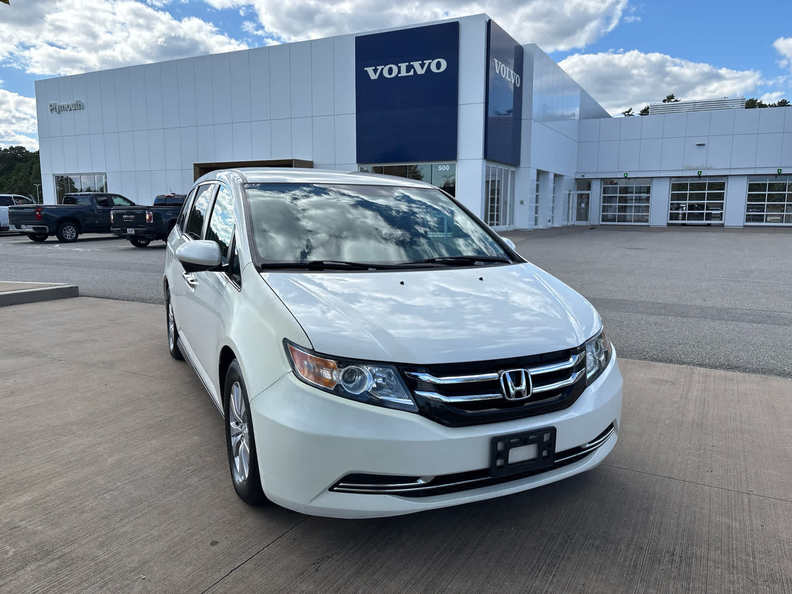 2016 Honda Odyssey SE photo 2