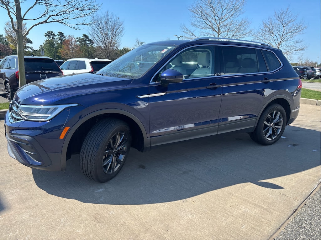 Used 2022 Volkswagen Tiguan 2.0T SE SUV