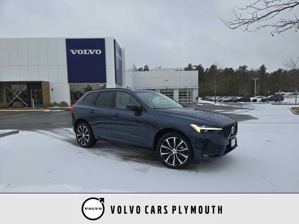 2023 Volvo XC60 Plus's photo