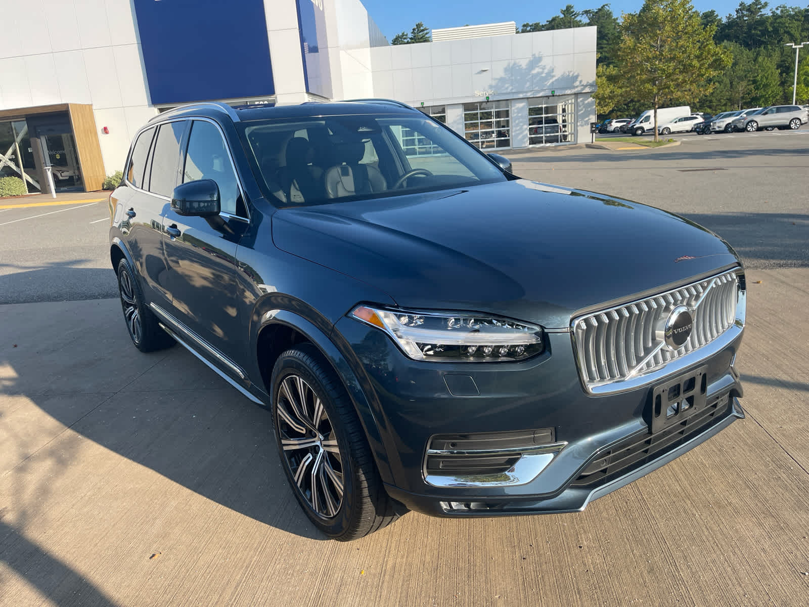 2024 Volvo XC90 B5 Core photo 4