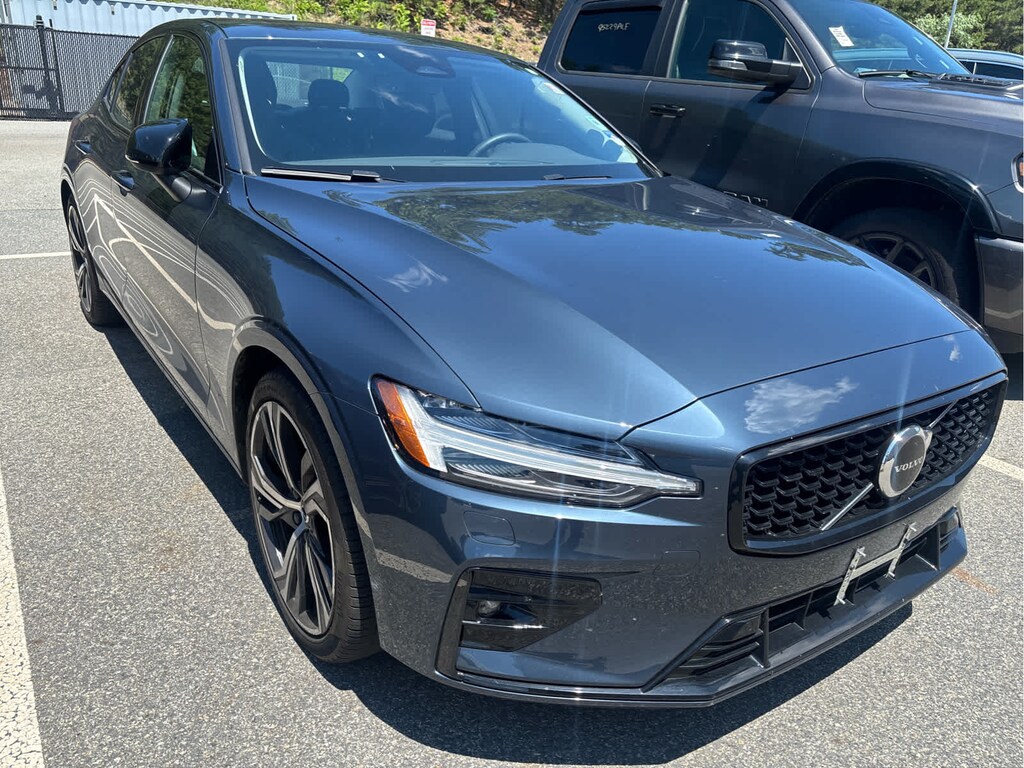 Used 2024 Volvo S60 B5 Core Dark Sedan