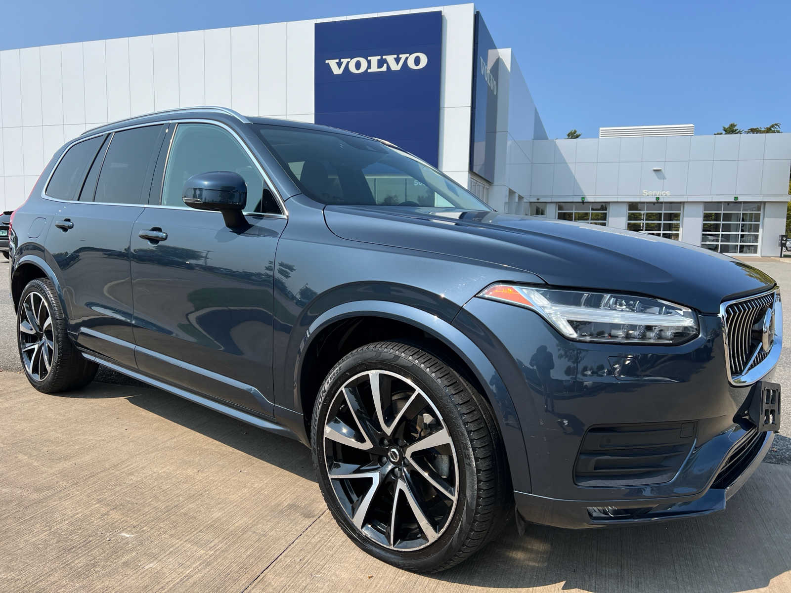 Used 2022 Volvo XC90 Momentum with VIN YV4A22PK4N1866655 for sale in Plymouth, MA