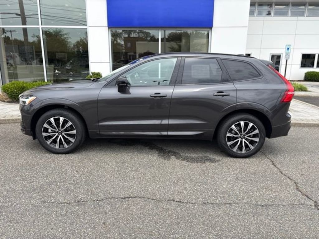 Certified 2025 Volvo XC60 B5 Plus SUV