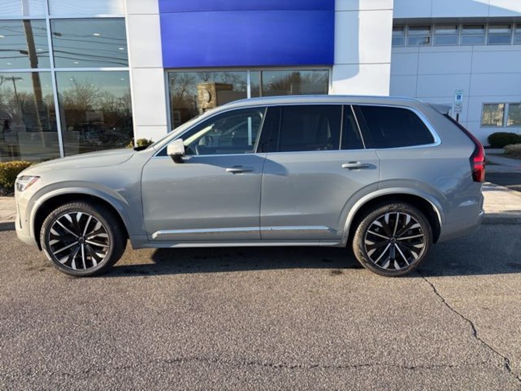 Certified 2025 Volvo XC90 B6 Plus 7-Seater SUV