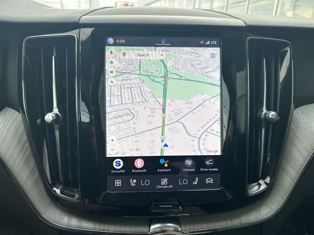 2025 Volvo XC60 Plus - Photo 22