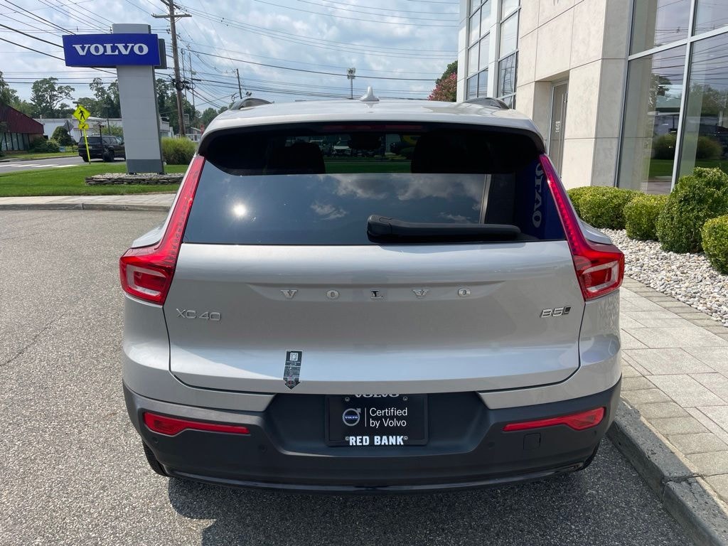 Used 2025 Volvo XC40