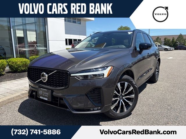 2025 Volvo XC60 B5 Plus Dark AWD's photo