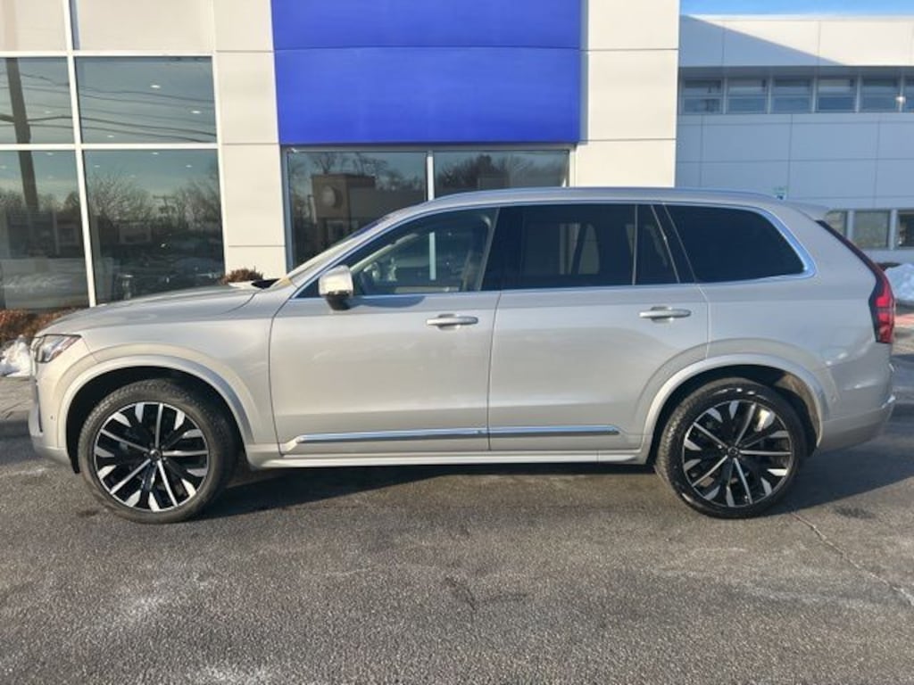 Certified 2025 Volvo XC90 B6 Plus 7-Seater SUV