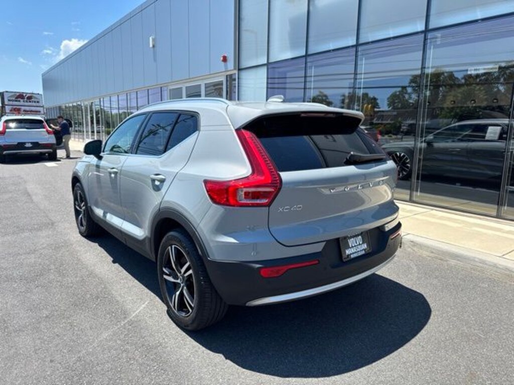 Used 2025 Volvo XC40