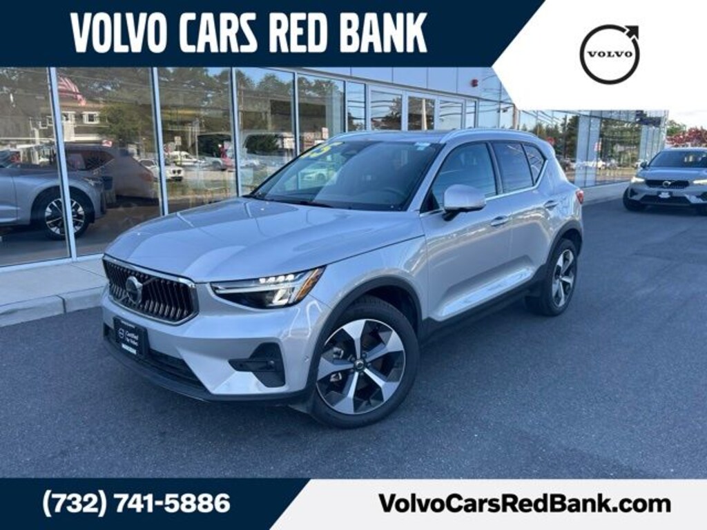Used 2025 Volvo XC40