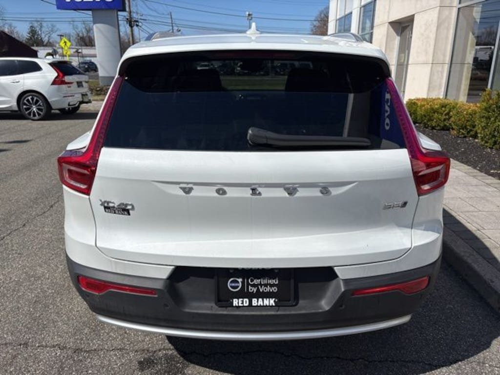 Certified 2025 Volvo XC40 B5 Plus Bright Theme SUV
