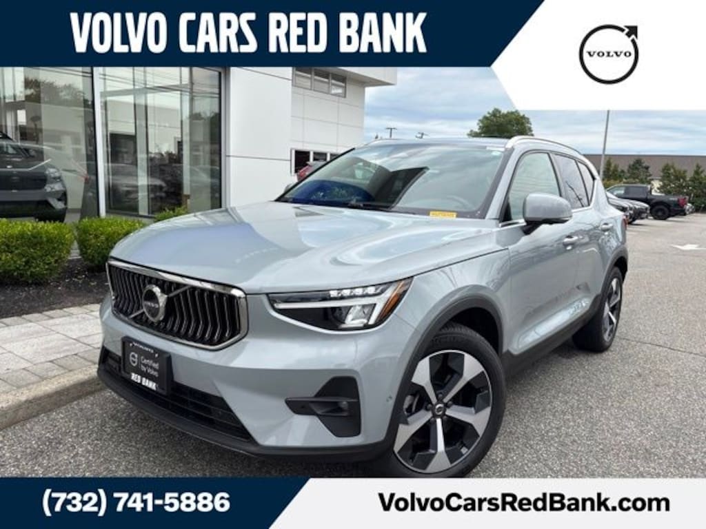 Certified 2025 Volvo XC40 B5 Plus SUV