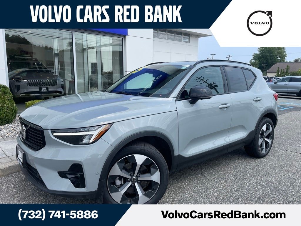 Certified 2025 Volvo XC40
