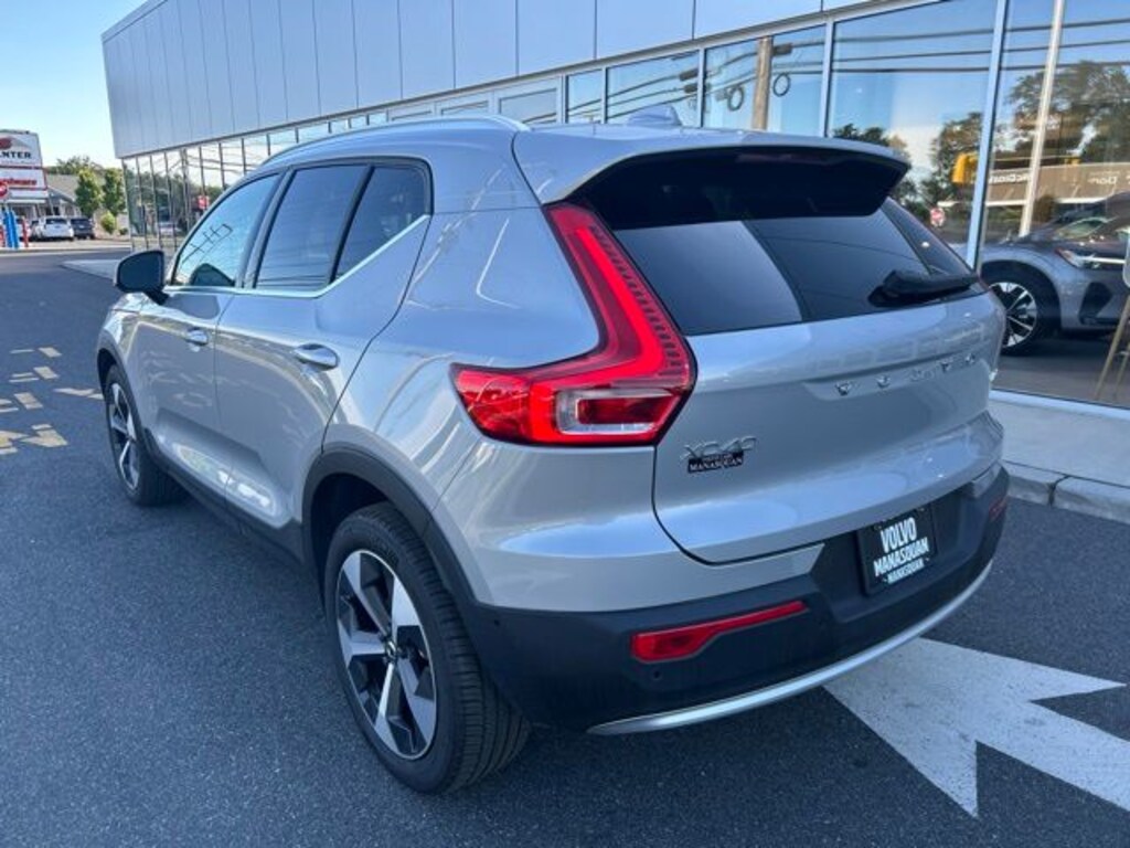 Used 2025 Volvo XC40