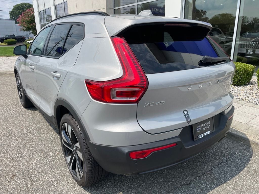 Used 2025 Volvo XC40