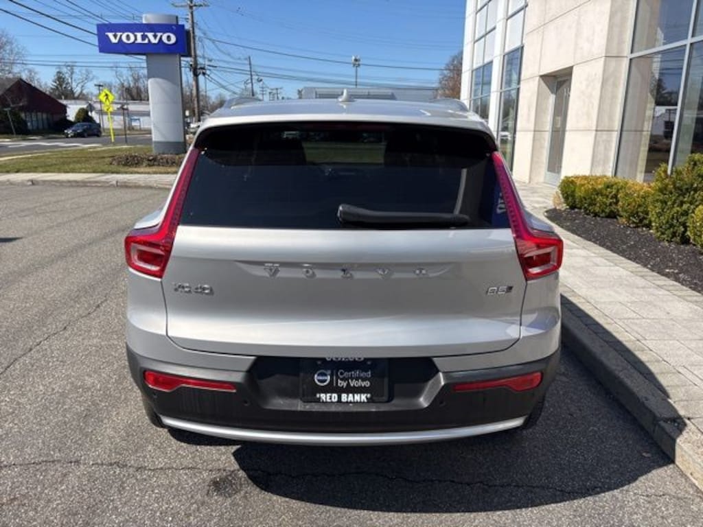 Certified 2025 Volvo XC40 B5 Plus Bright Theme SUV