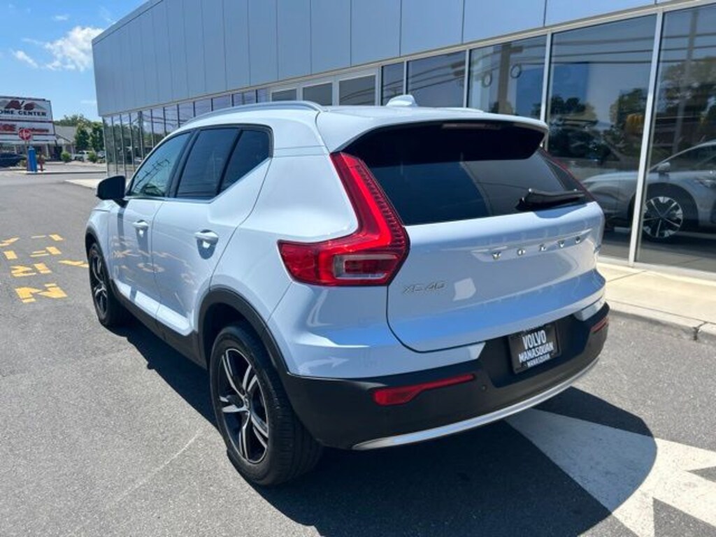 Used 2025 Volvo XC40