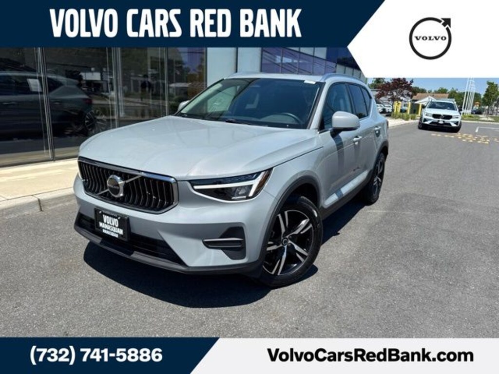Used 2025 Volvo XC40