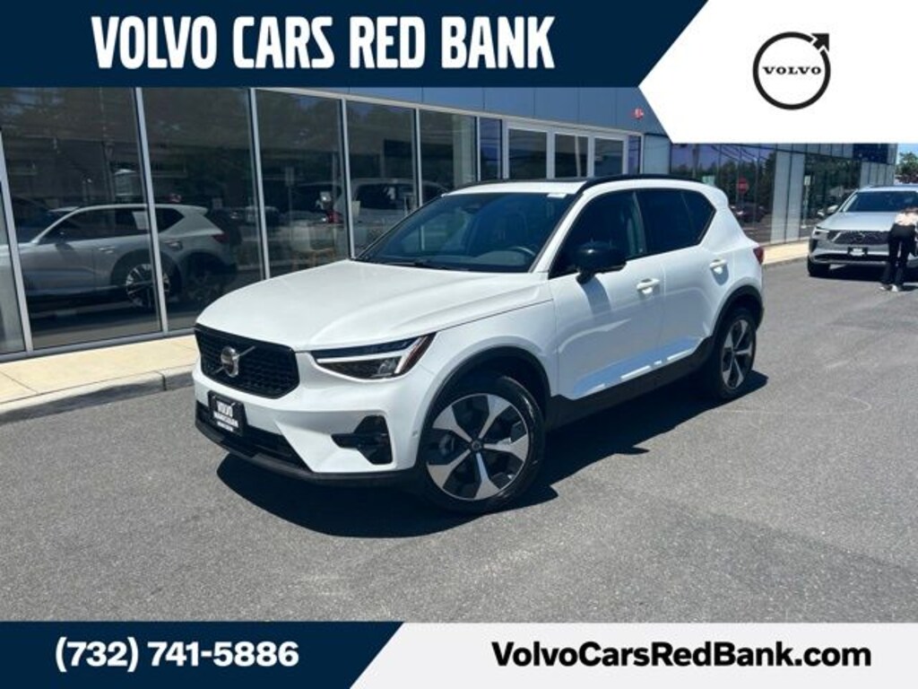 Used 2025 Volvo XC40