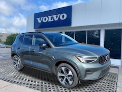 2026 Volvo XC40 B5 Core AWD SUV
