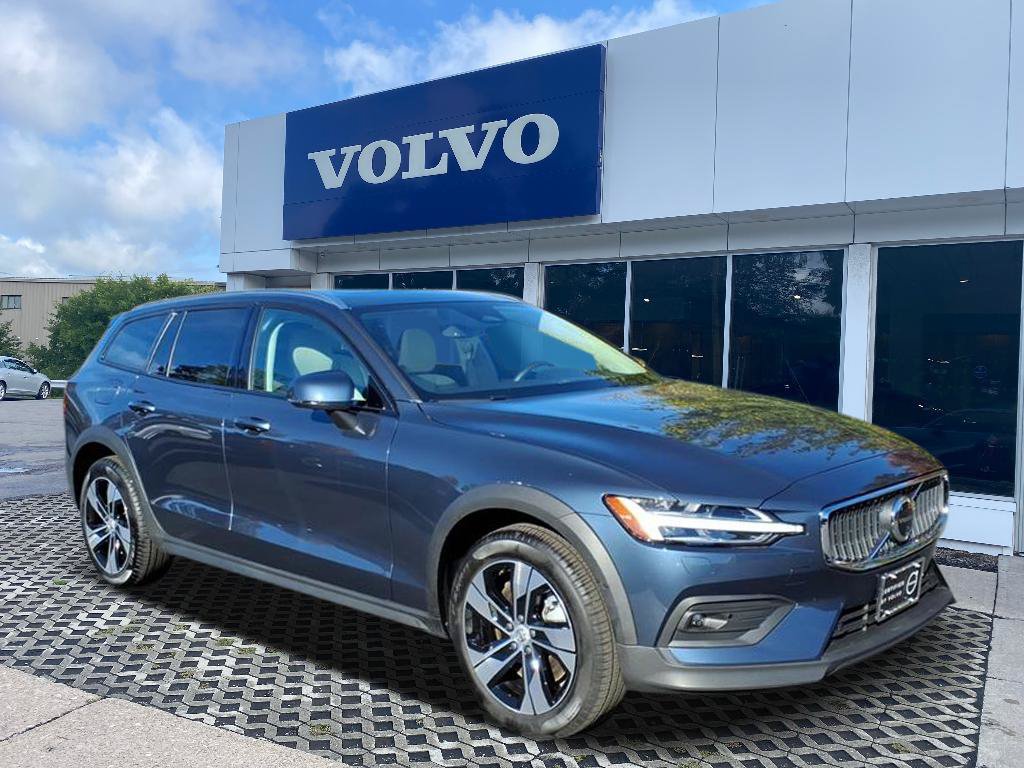 2026 Volvo V60 Cross Country