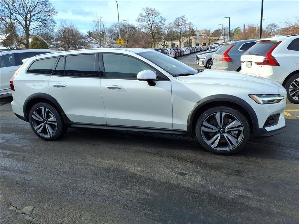 New 2026 Volvo V60 Cross Country B5 Plus Wagon