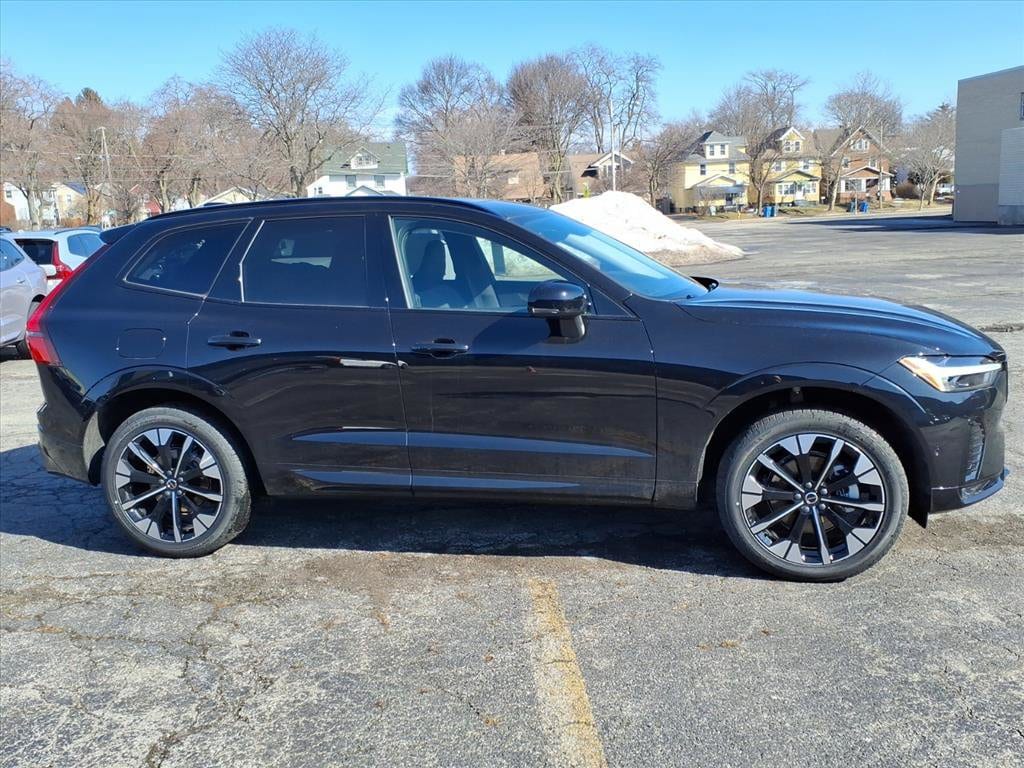 New 2026 Volvo XC60 B5 Plus SUV