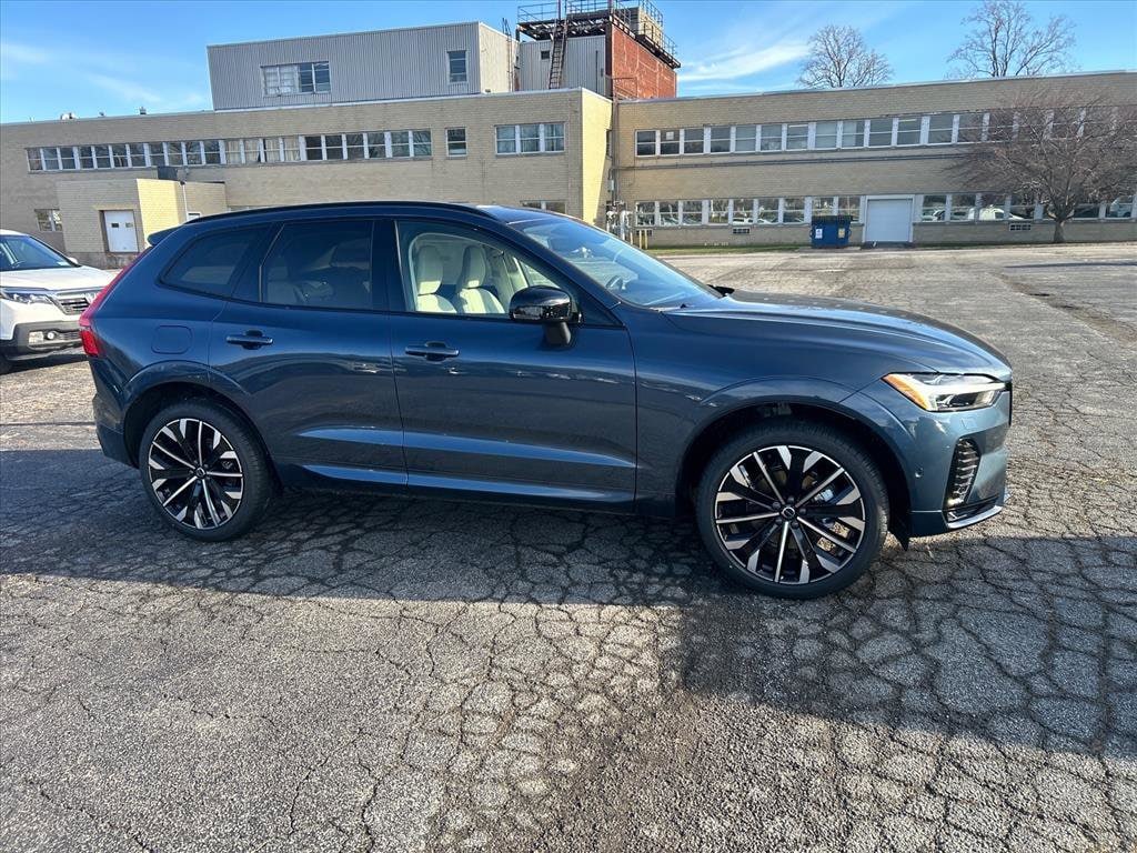 New 2026 Volvo XC60 B5 Ultra SUV