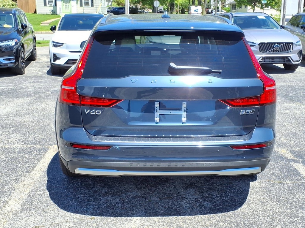 New 2026 Volvo V60 Cross Country B5 Ultra Wagon