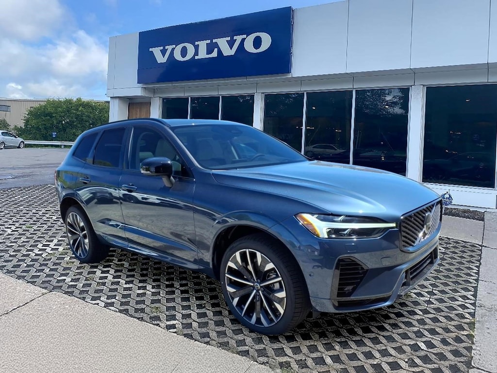 New 2026 Volvo XC60 plug-in hybrid T8 Ultra SUV