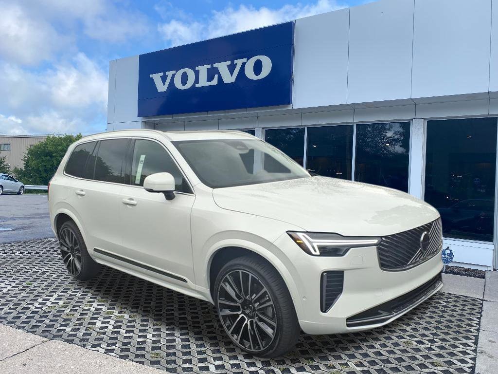2026 Volvo XC90 Plus's photo