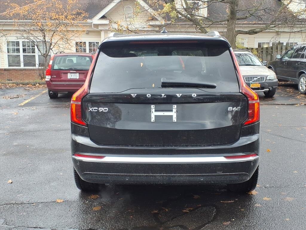 2025 Volvo XC90 Plus photo 3