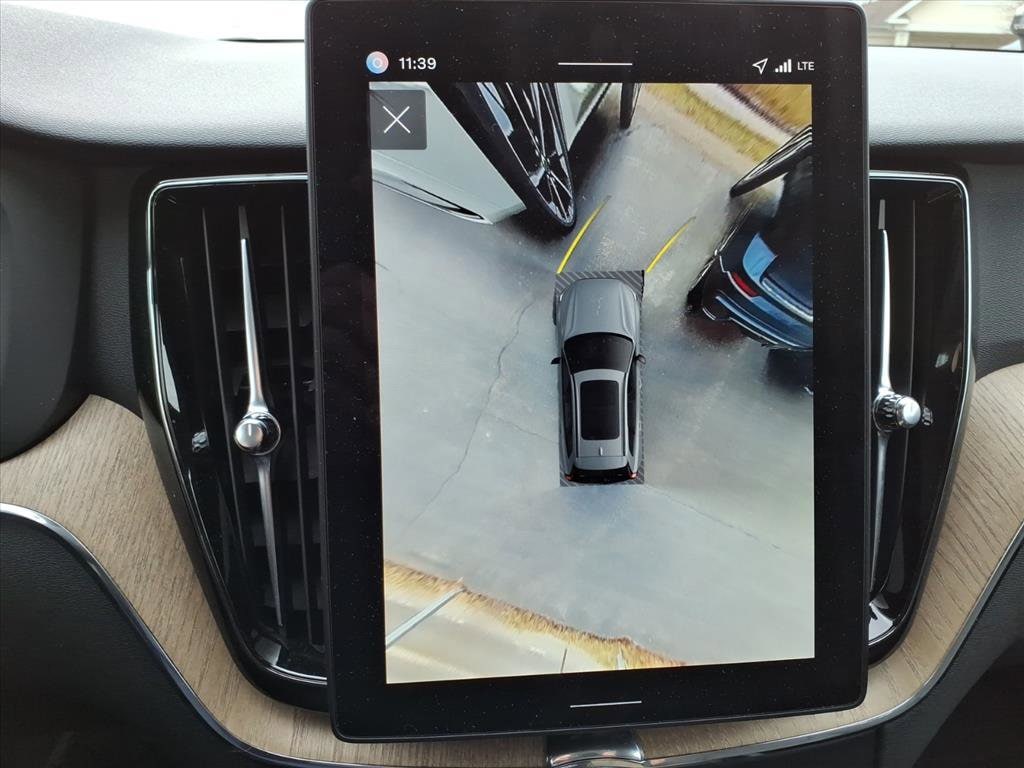 2026 Volvo XC60 Plus - Photo 24