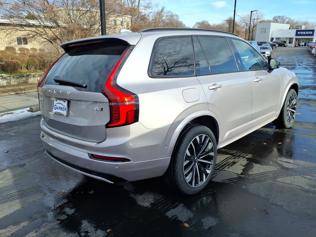 New 2026 Volvo XC90 B6 Ultra Dark Theme 7-Seater SUV
