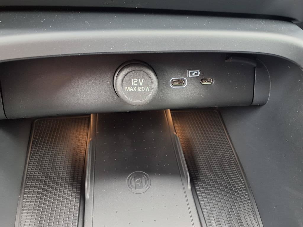 2026 Volvo XC40 Ultra Black Edition - Photo 26