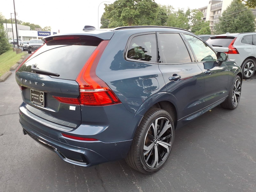 Certified 2024 Volvo XC60 plug-in hybrid T8 Ultimate Dark SUV