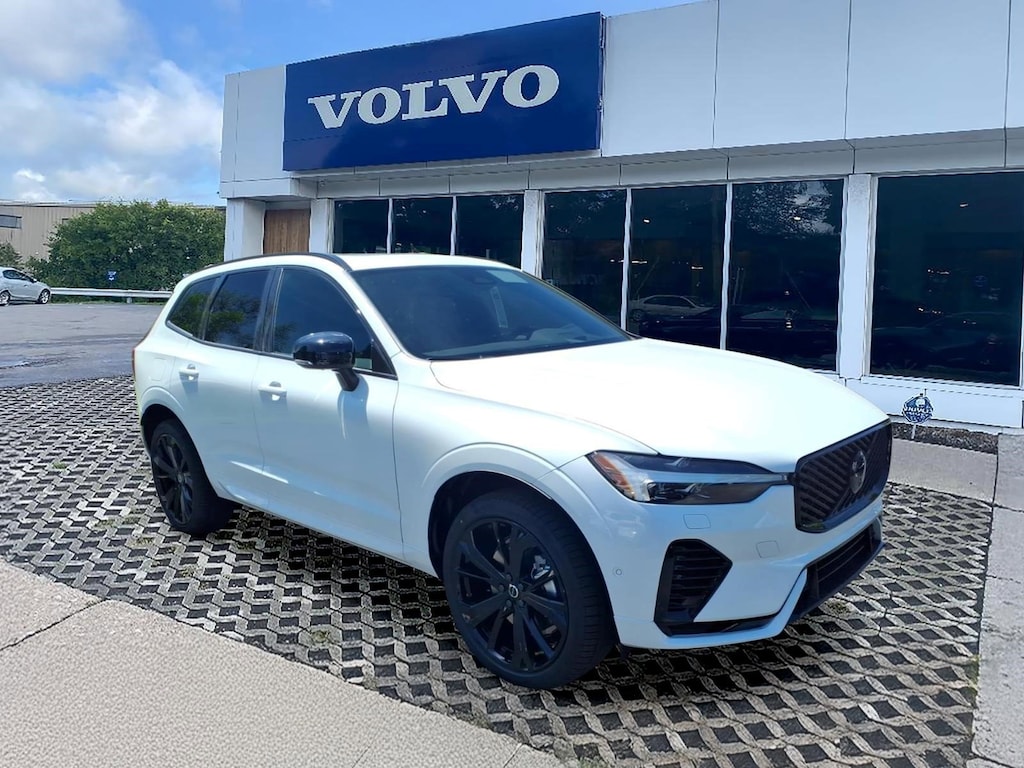 New 2026 Volvo XC60 plug-in hybrid T8 Ultra Black Edition SUV