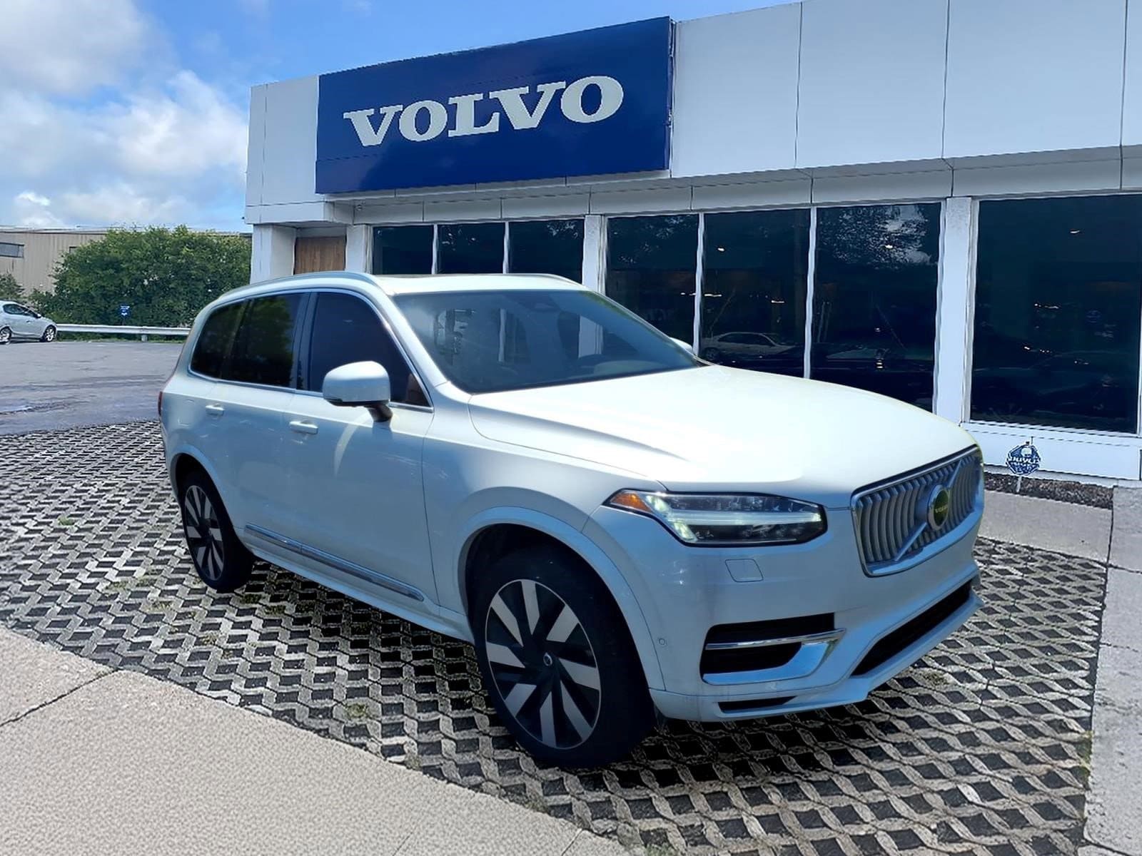 2024 Volvo XC90 T8 Recharge Plus 6-Seater 4WD's photo