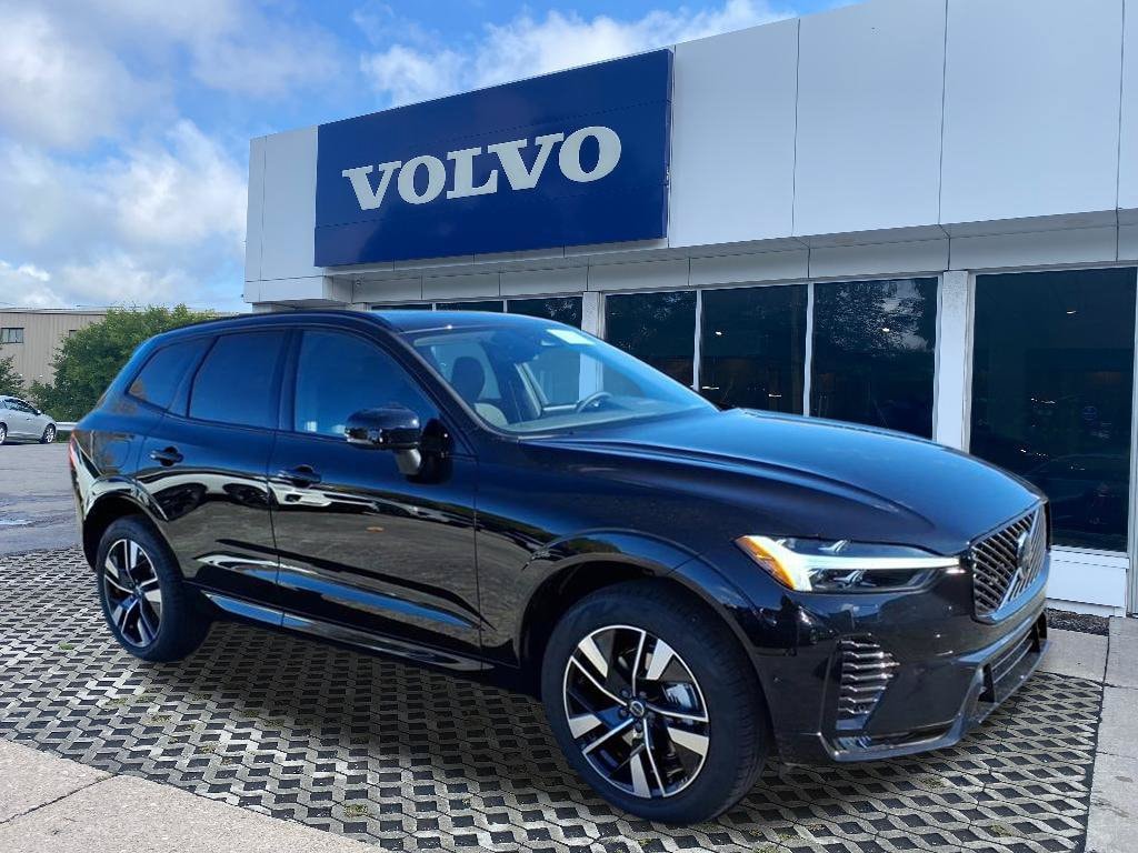 New 2026 Volvo XC60 B5 Plus SUV