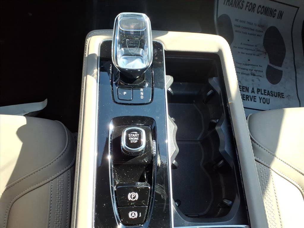 2026 Volvo XC90 Plus - Photo 23