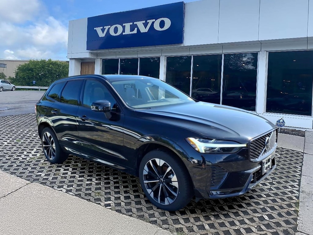 New 2026 Volvo XC60 B5 Plus SUV