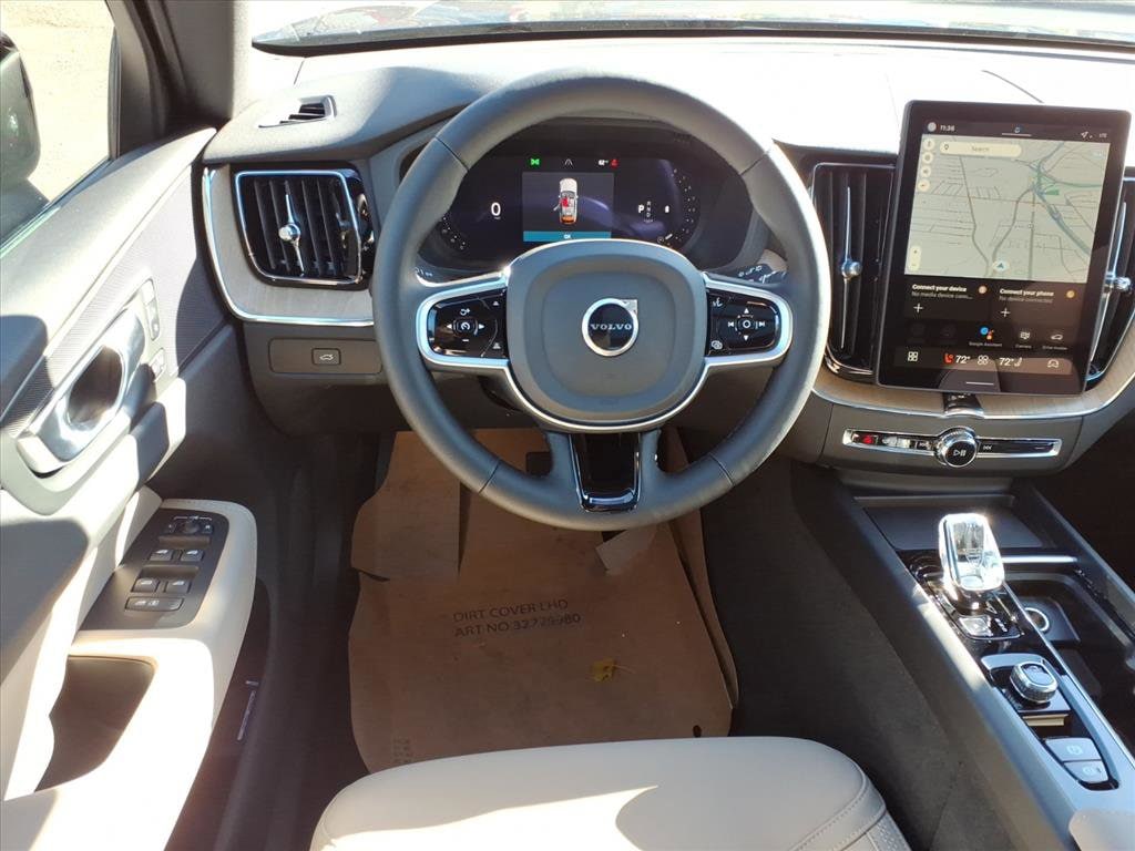 2026 Volvo XC60 Plus - Photo 14