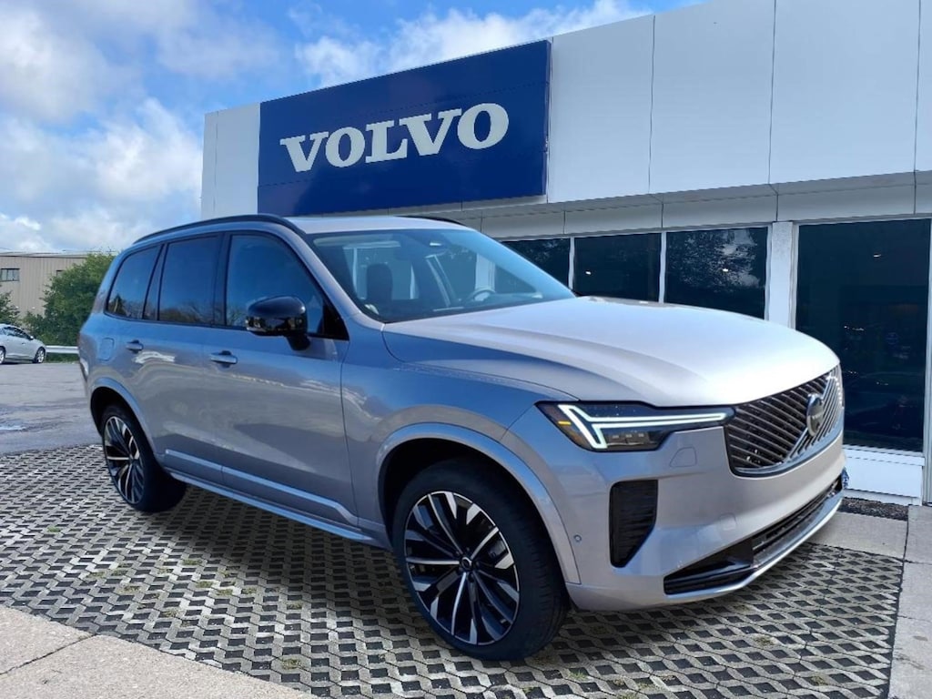 New 2026 Volvo XC90 B6 Ultra Dark Theme 6-Seater SUV