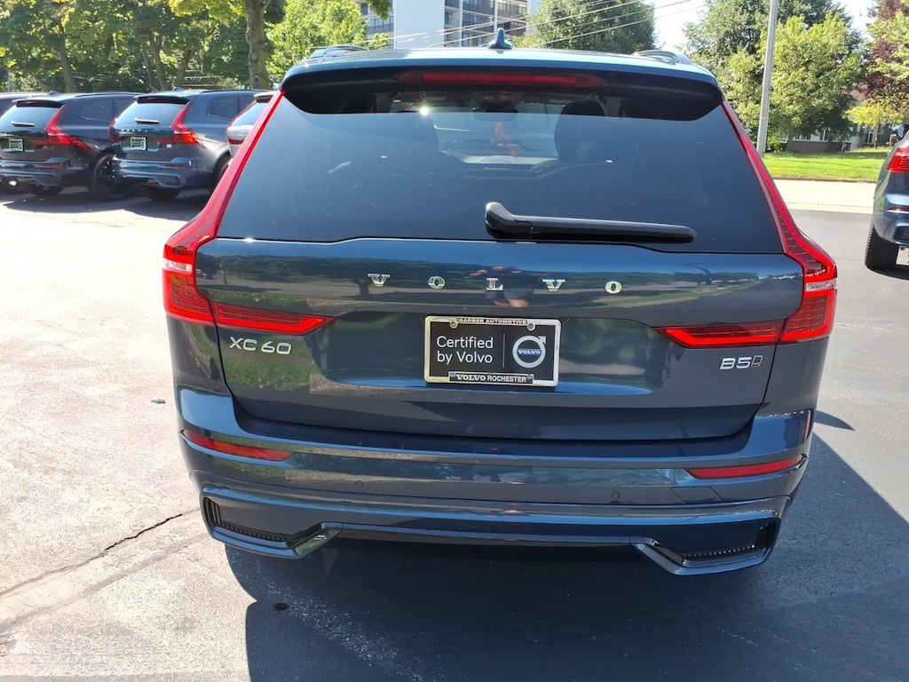 Used 2025 Volvo XC60 B5 Plus SUV