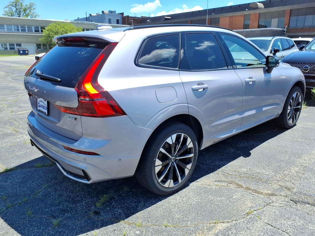 New 2026 Volvo XC60 B5 Plus SUV