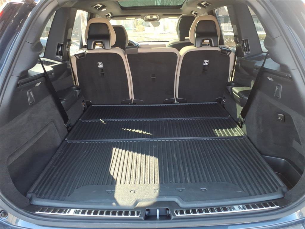 2026 Volvo XC90 Plus - Photo 28