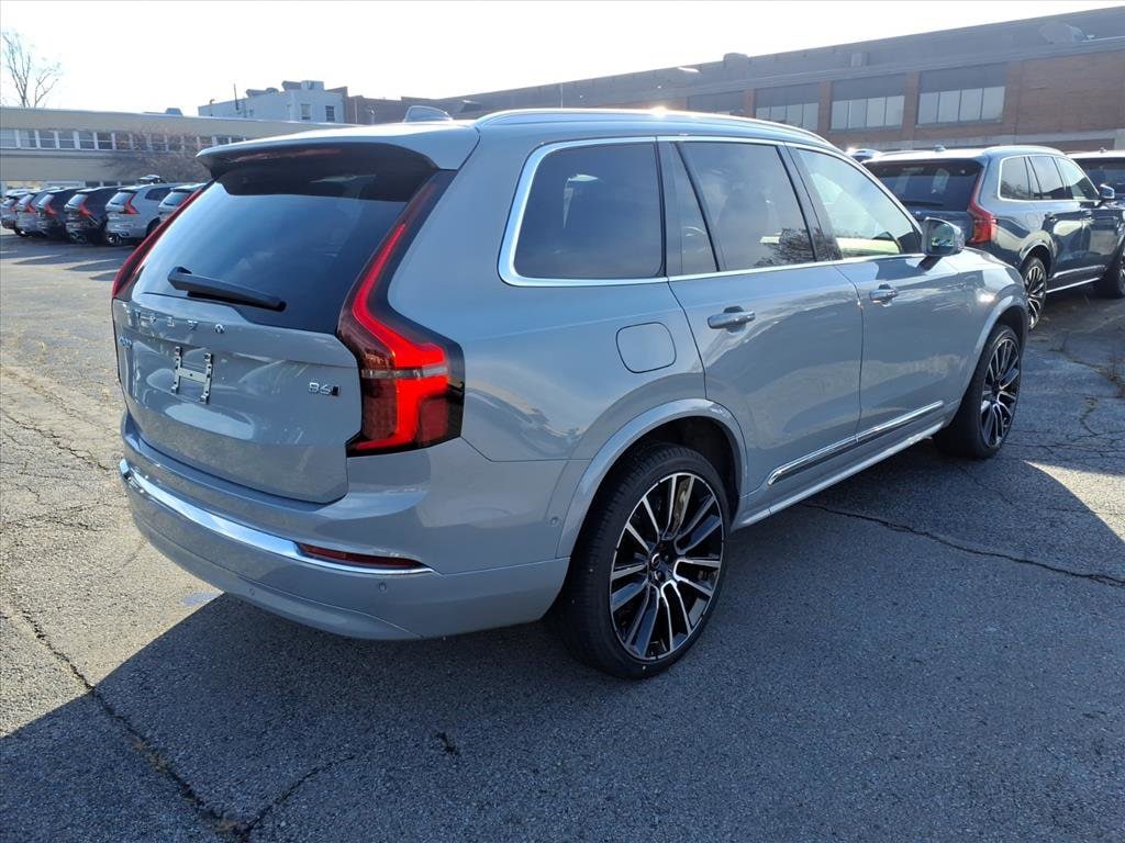 New 2026 Volvo XC90 B6 Plus 7-Seater SUV