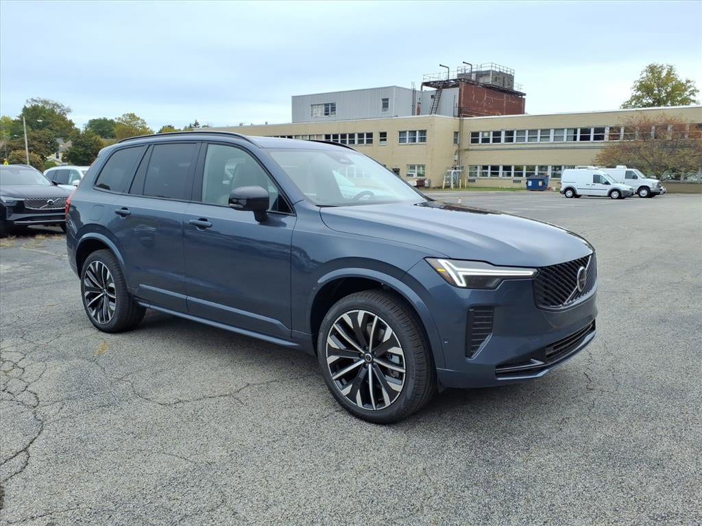 New 2026 Volvo XC90 B6 Ultra Dark Theme 7-Seater SUV