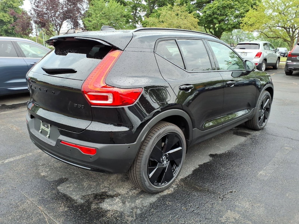 New 2026 Volvo XC40 B5 Ultra Black Edition SUV