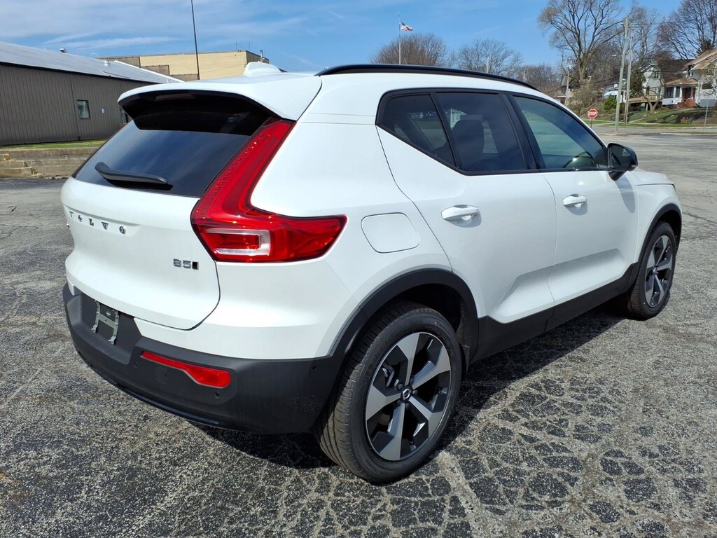 New 2026 Volvo XC40 B5 Plus SUV